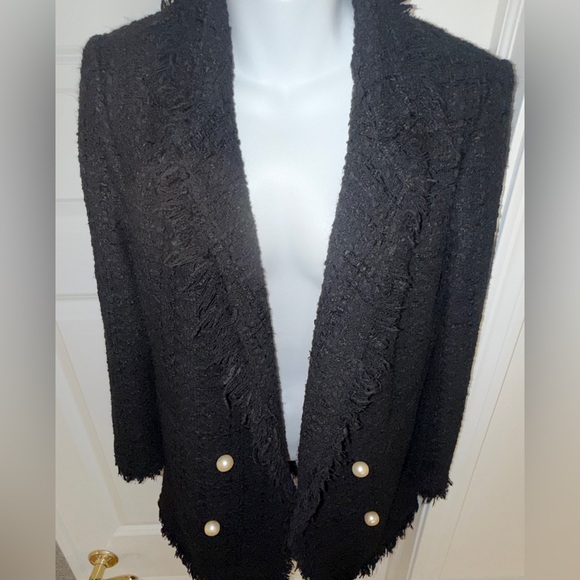 Zara Women's Black Frayed Tweed Boucle Blazer Jacket w Pearl Buttons, Small EUC - Picture 8 of 11